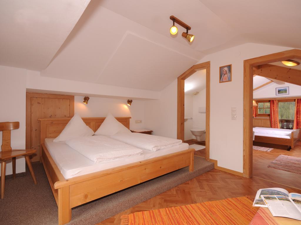 Ferienhaus Martlerhof Tux Szoba fotó